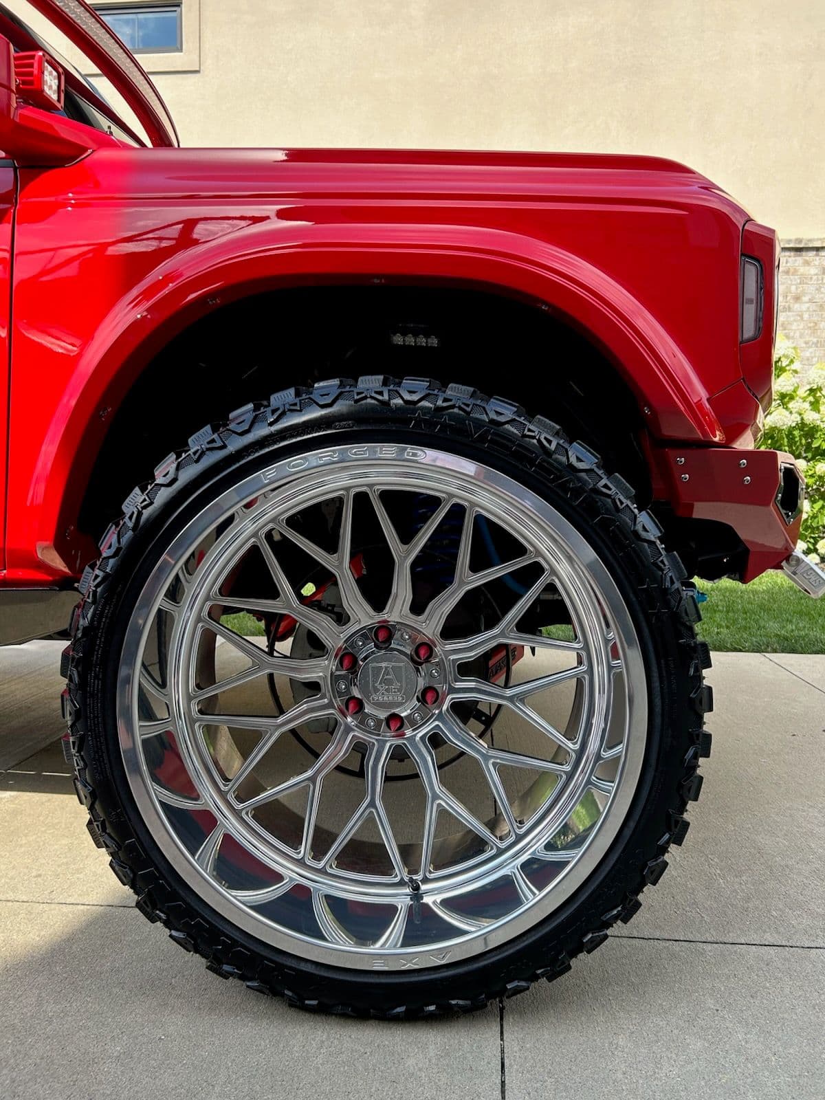 Holmes Mobile Detailing Wheel Shine Showcase image